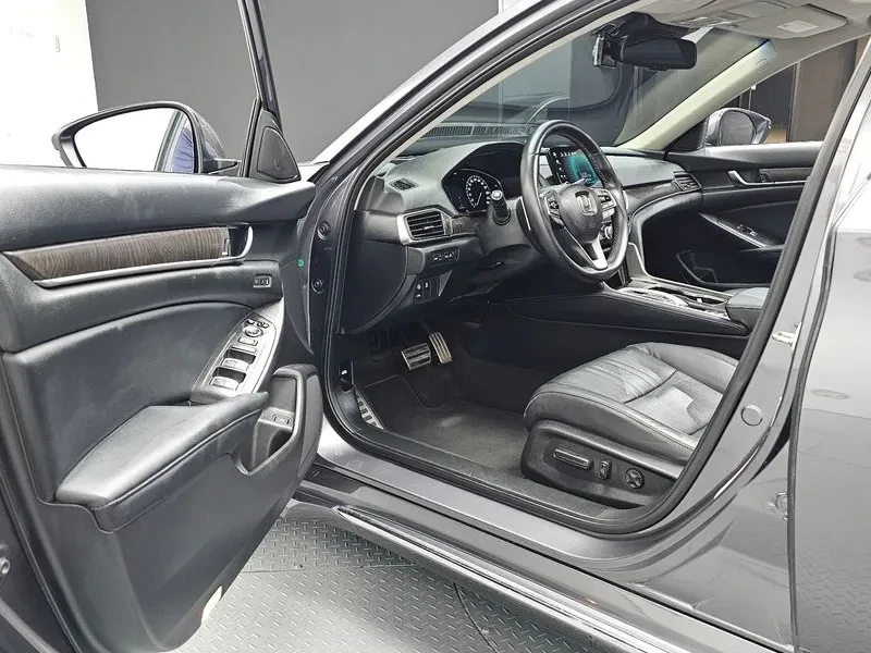 Honda Accord 2.0 Turbo Sports, снимка 10 - Автомобили и джипове - 55739095