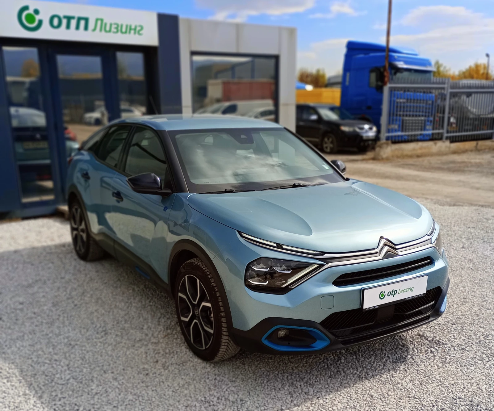 Citroen C4 Citroen C4 III e-C4 50 kWh (136 кс) 2022 - изображение 2