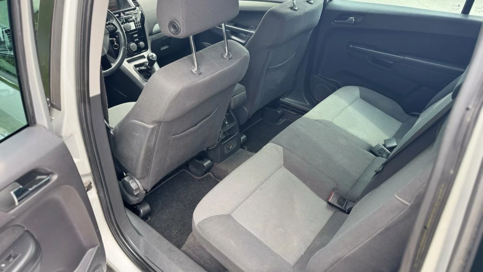 Opel Zafira 1.6 EcoM Turbo 6 ск. 150 к.с. - изображение 10