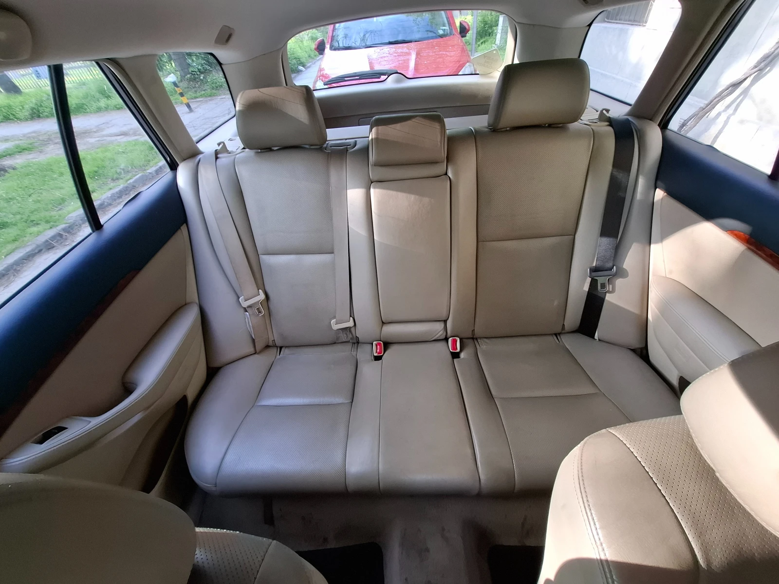 Toyota Avensis  - изображение 8