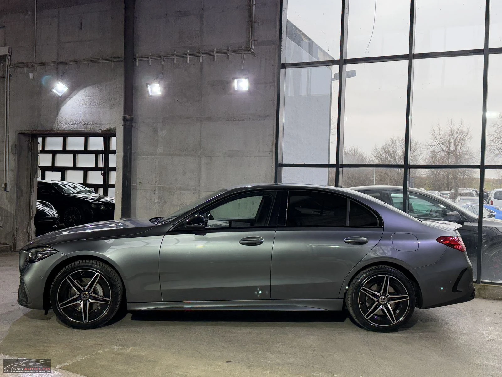 Mercedes-Benz C 300 AMG/313HP/NAVI/NIGHT/HOFELE-DESIGN/AMBI/427v - изображение 3