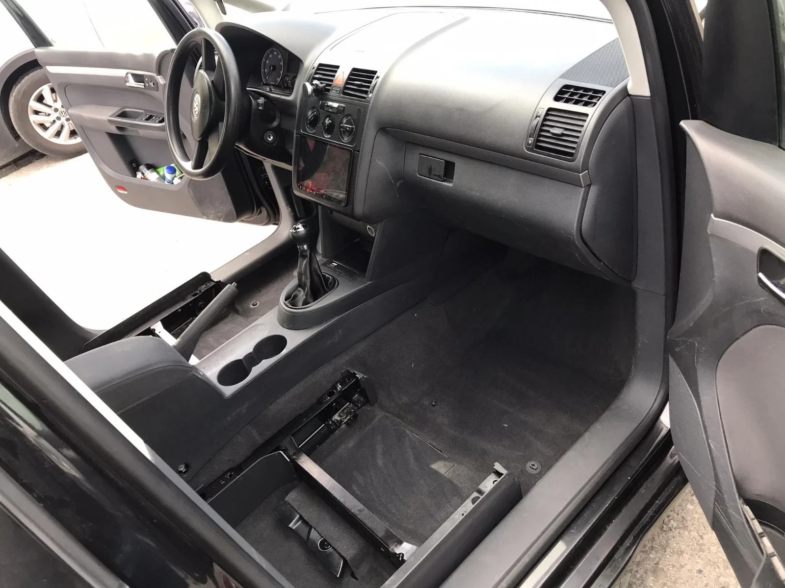 VW Touran  - изображение 7