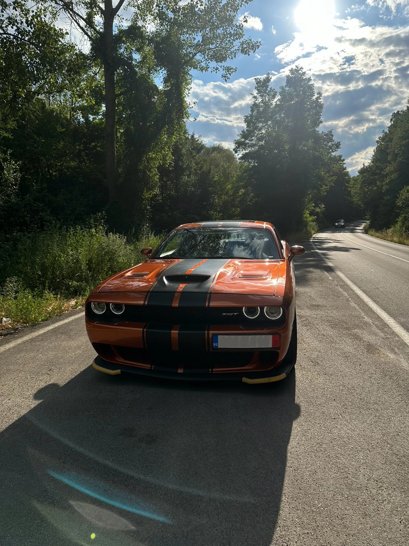 Dodge Challenger 6, 4 SRT - изображение 3
