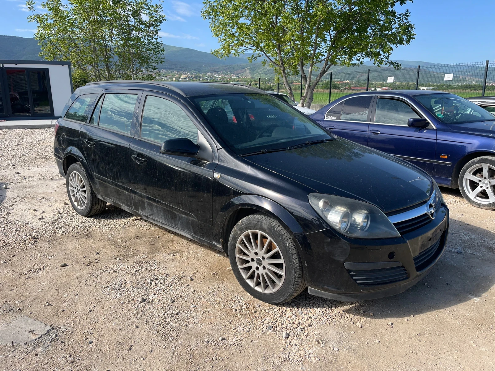 Opel Astra H 1.7CDTI на ЧАСТИ - изображение 2