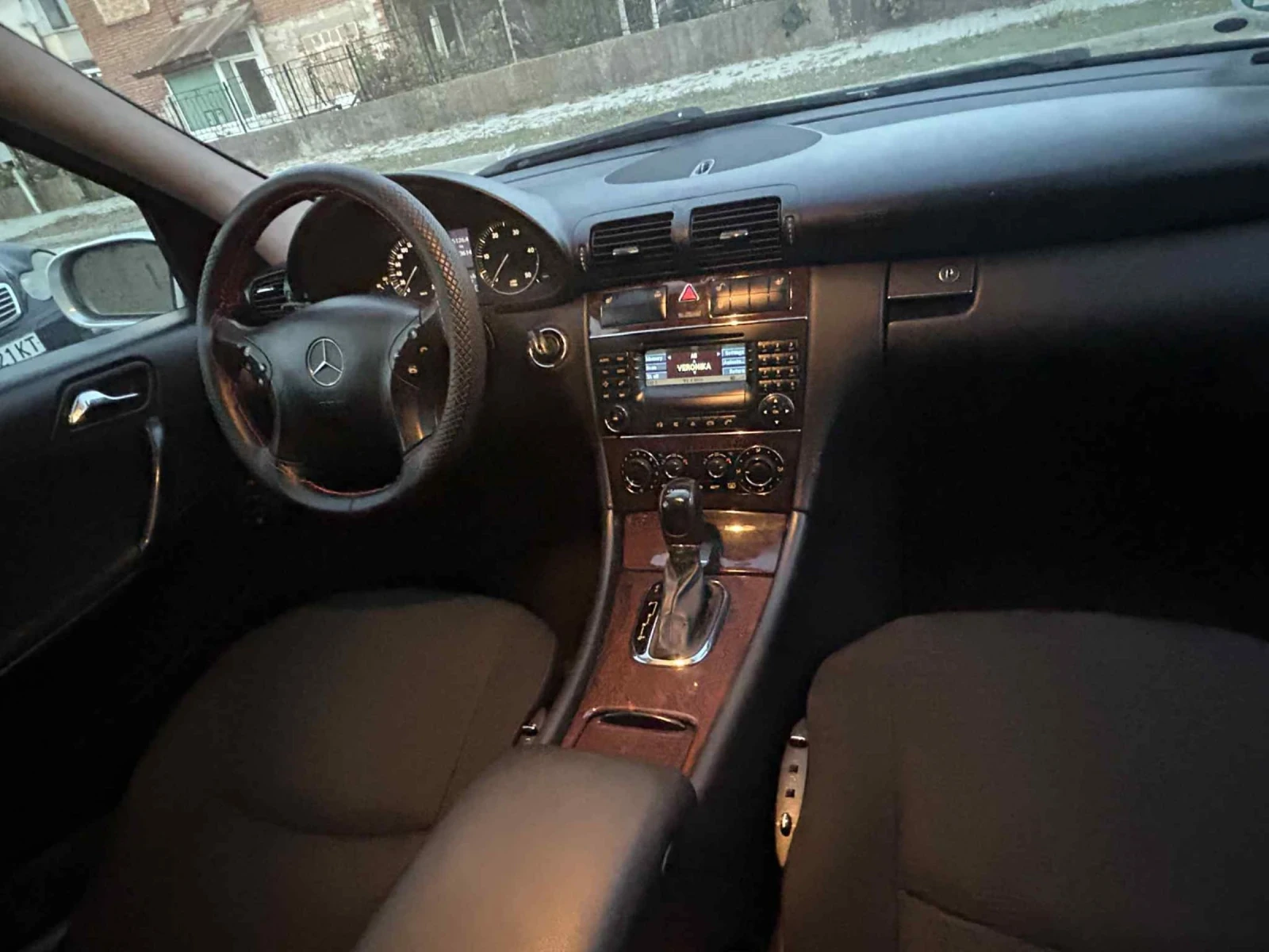 Mercedes-Benz C 220  - изображение 7