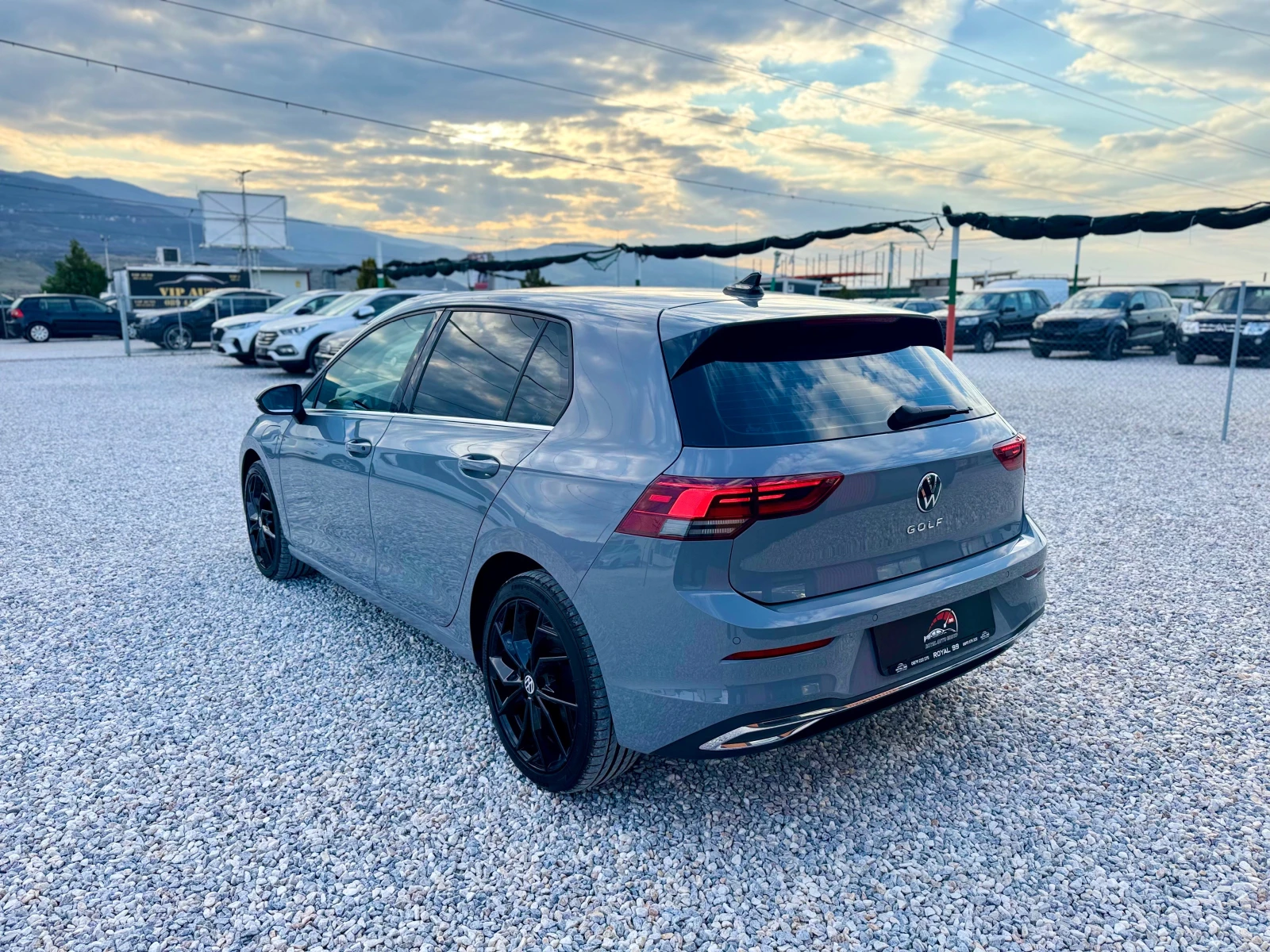 VW Golf ::eHybrid::DSG::1 собственик::IQ LED, снимка 6 - Автомобили и джипове - 53342730