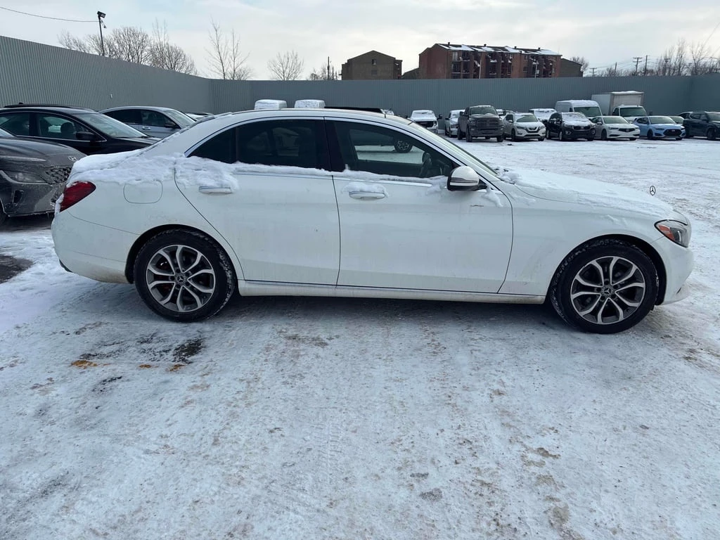 Mercedes-Benz C 300 * CARFAX /Камера/Подгреви - изображение 3