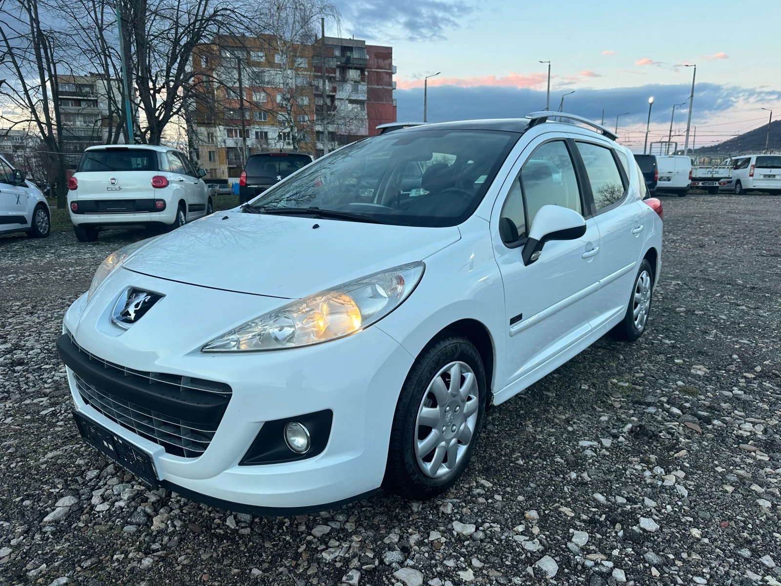 Peugeot 207 1.6HDI 92kc PANORAMA  | Mobile.bg � ����������� 1
