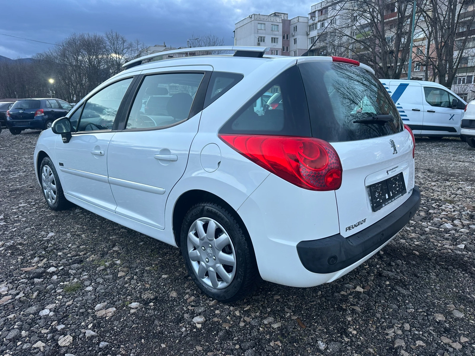 Peugeot 207 1.6HDI 92kc PANORAMA  - изображение 3