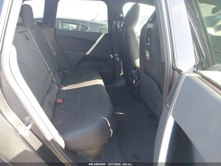 BMW iX Xdrive50, снимка 8 - Автомобили и джипове - 53720653