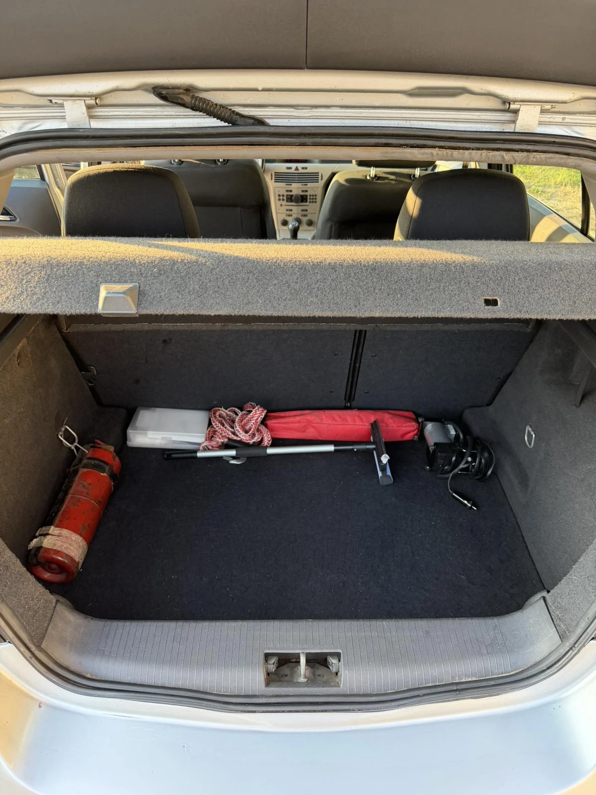 Opel Astra H 1.7 CDTI 2007, снимка 16 - Автомобили и джипове - 53851313