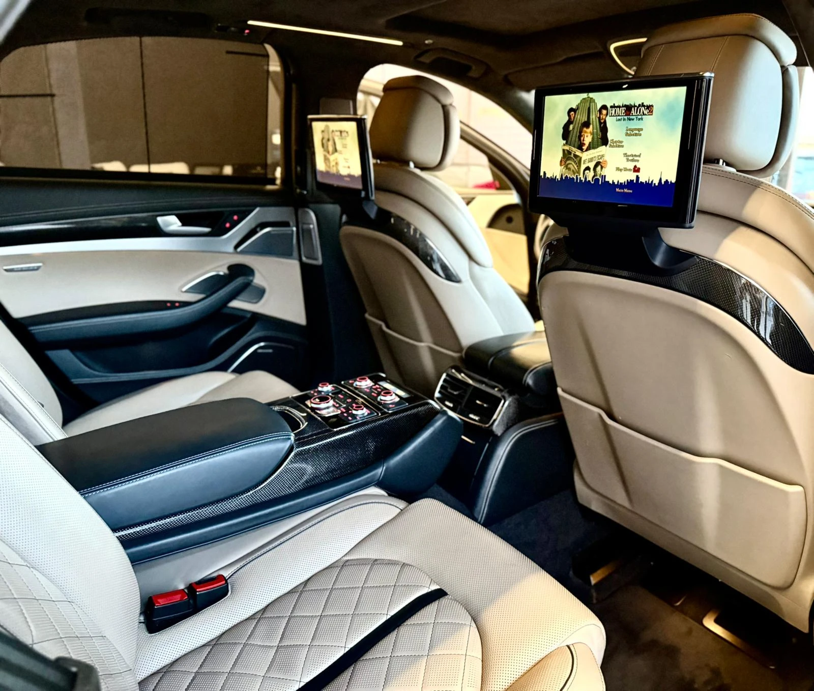 Audi S8 Exclusive* V8* B&O* , снимка 12 - Автомобили и джипове - 53977606