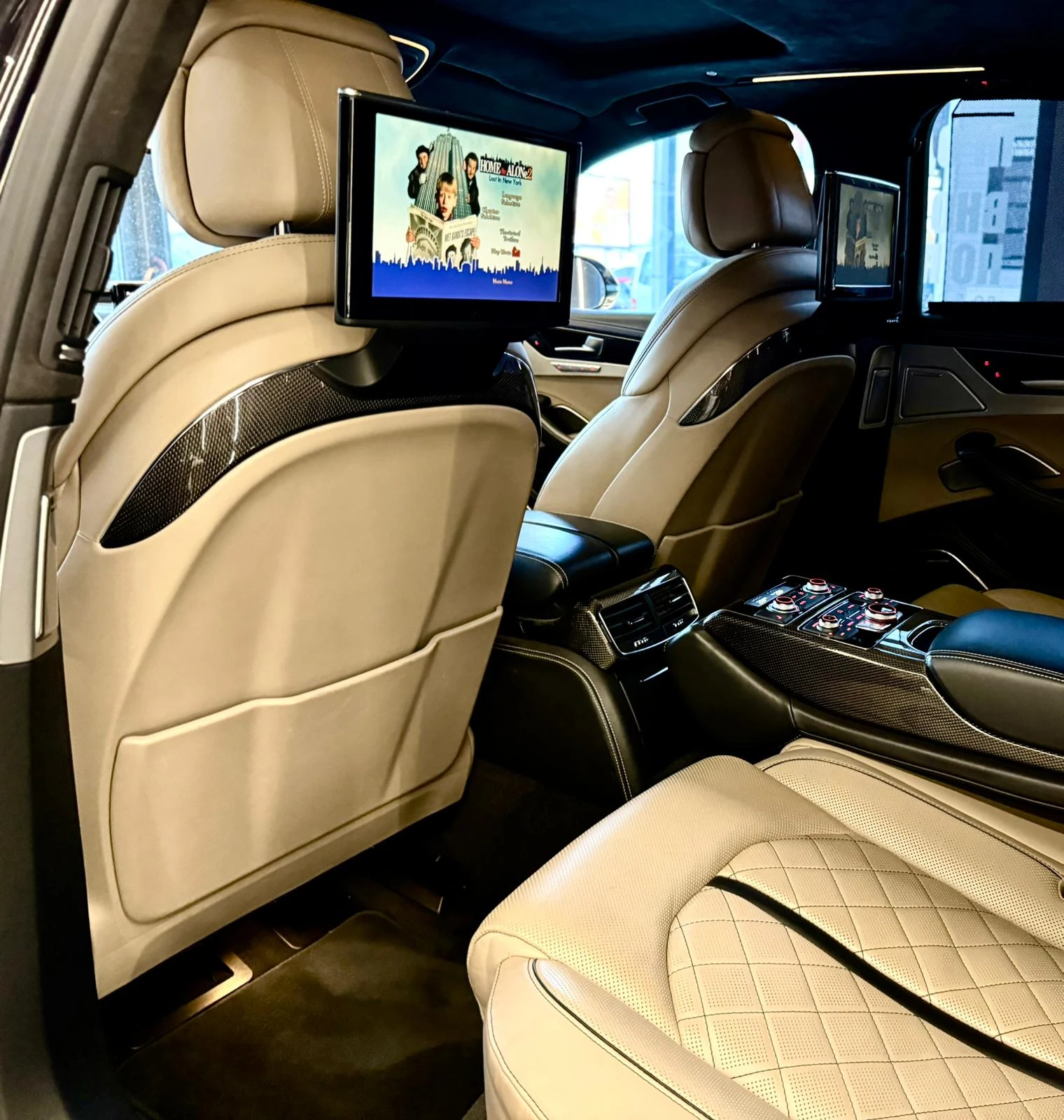 Audi S8 Exclusive* V8* B&O* , снимка 8 - Автомобили и джипове - 53977606