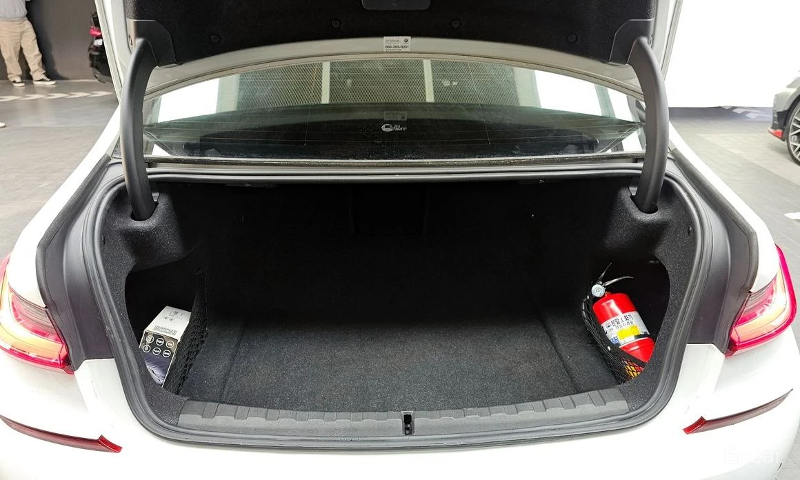 BMW 340 * M340i* 360 CAMERA* HARMAN KARDON* HEAD-UP* ПОДГР, снимка 17 - Автомобили и джипове - 54190385