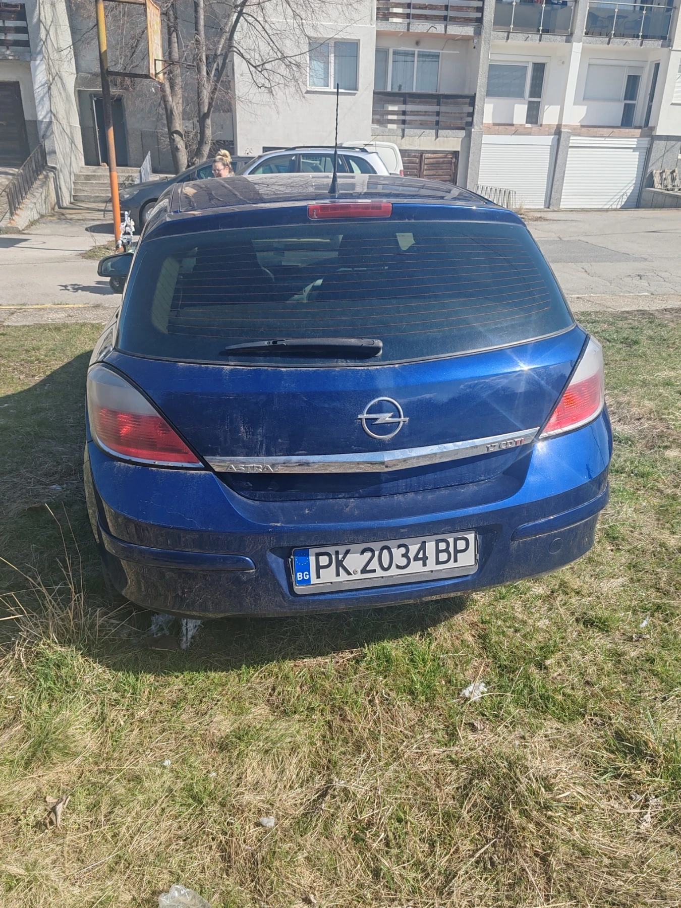 Opel Astra, снимка 2 - Автомобили и джипове - 54204572