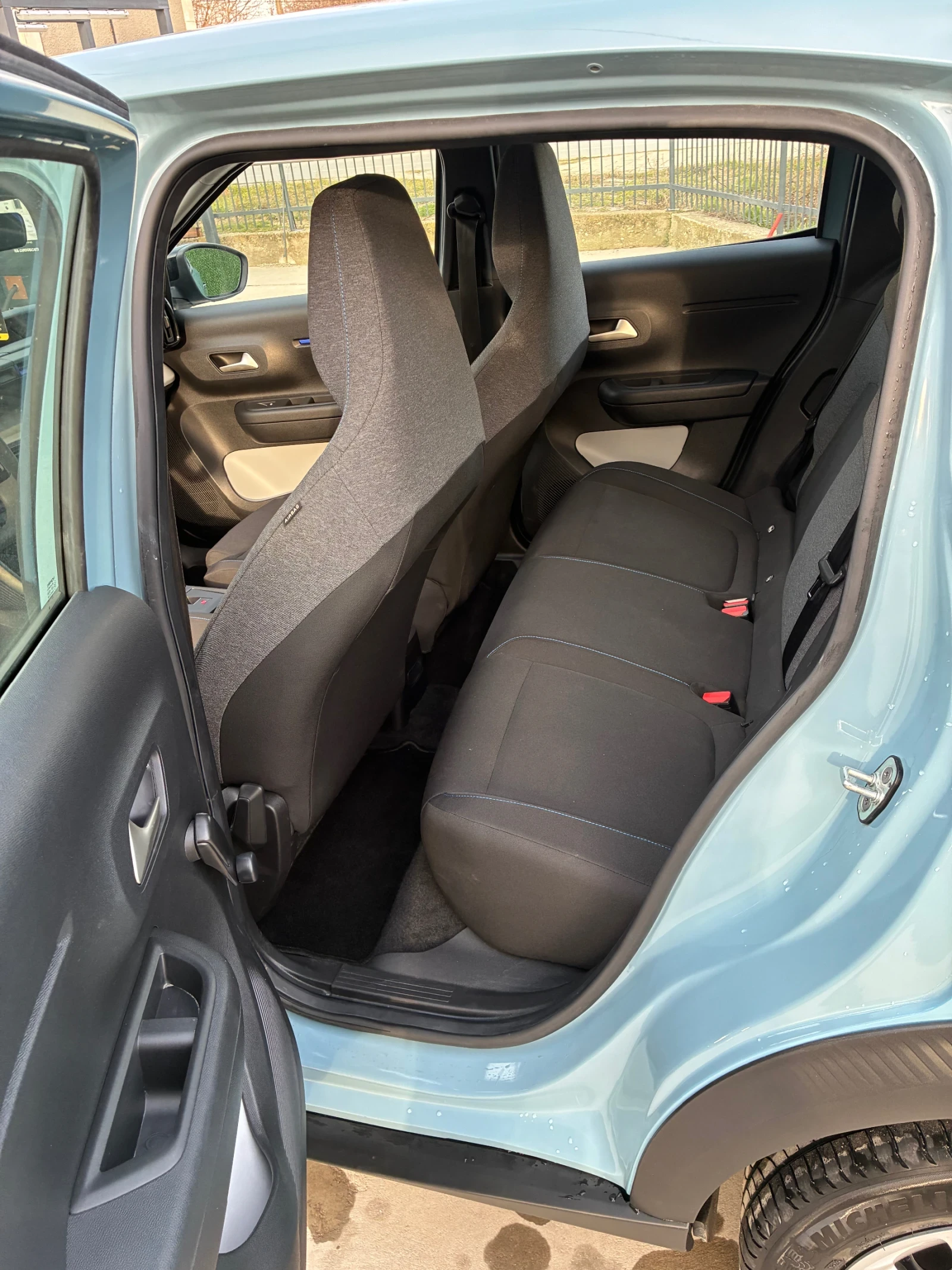 Citroen C3 eC3 electric, снимка 10 - Автомобили и джипове - 54368780