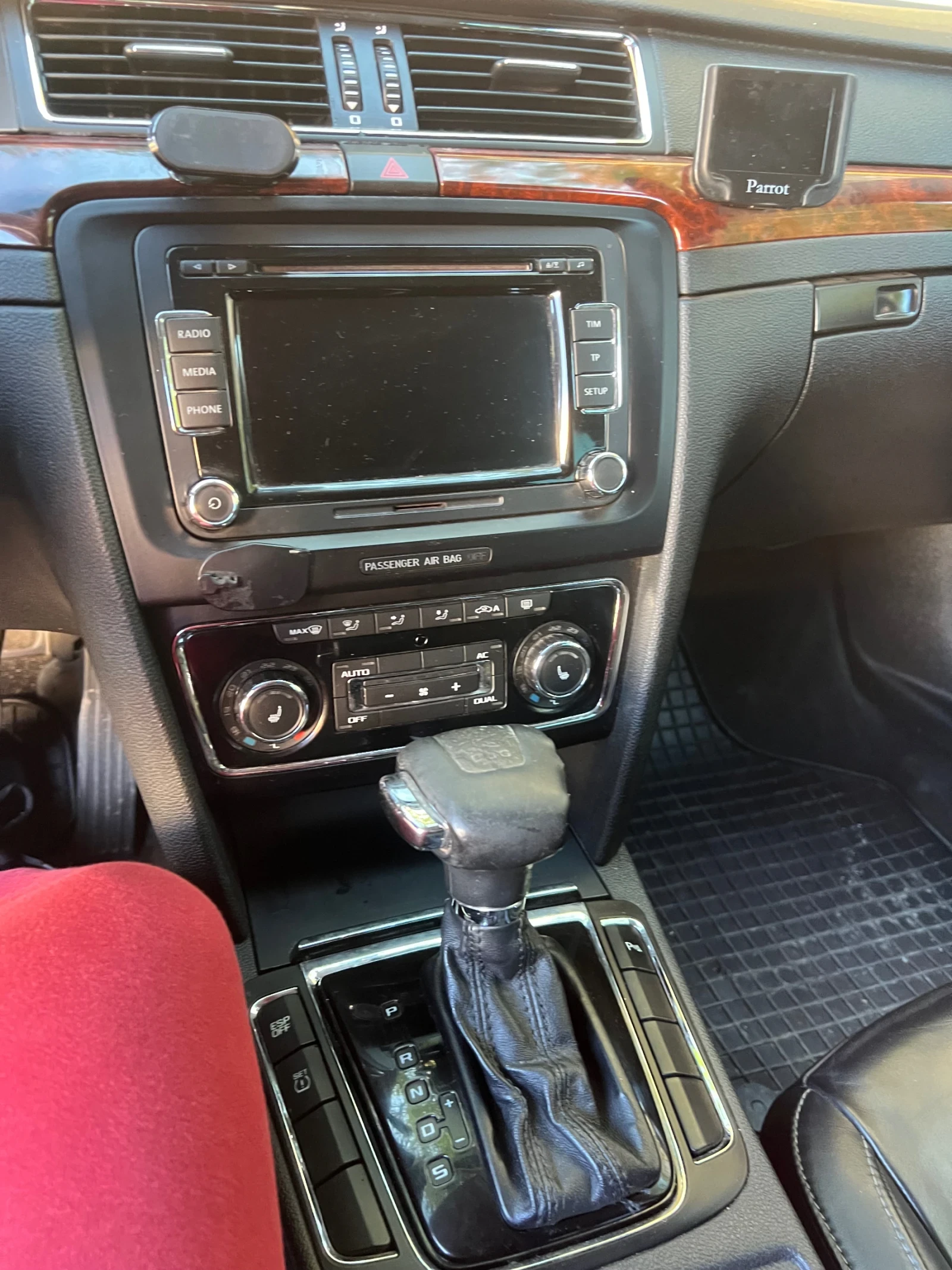 Skoda Superb, снимка 16 - Автомобили и джипове - 54423952