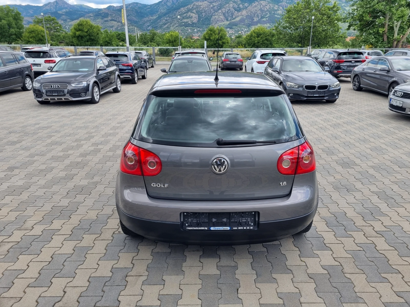 VW Golf 1.6i-102кс ГАЗ 2008г. ОБСЛУЖЕН НАПЪЛНО!, снимка 5 - Автомобили и джипове - 54707531