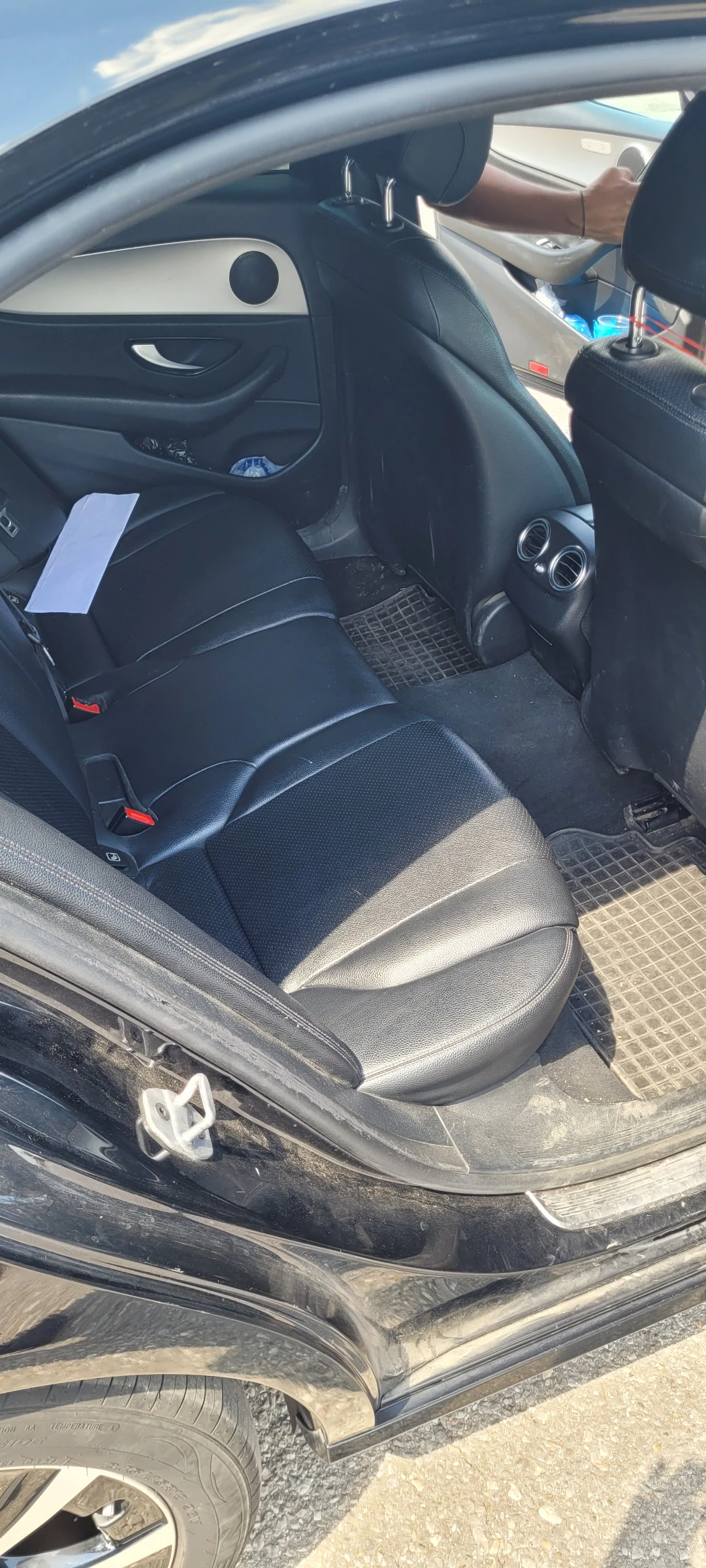 Mercedes-Benz E 200 Sport Line, снимка 4 - Автомобили и джипове - 55590269
