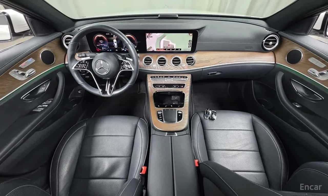 Mercedes-Benz E 220 d 4MATIC Exclusive /ОБДУХВАНЕ/360/ДИСТРОНИK, снимка 7 - Автомобили и джипове - 55728741