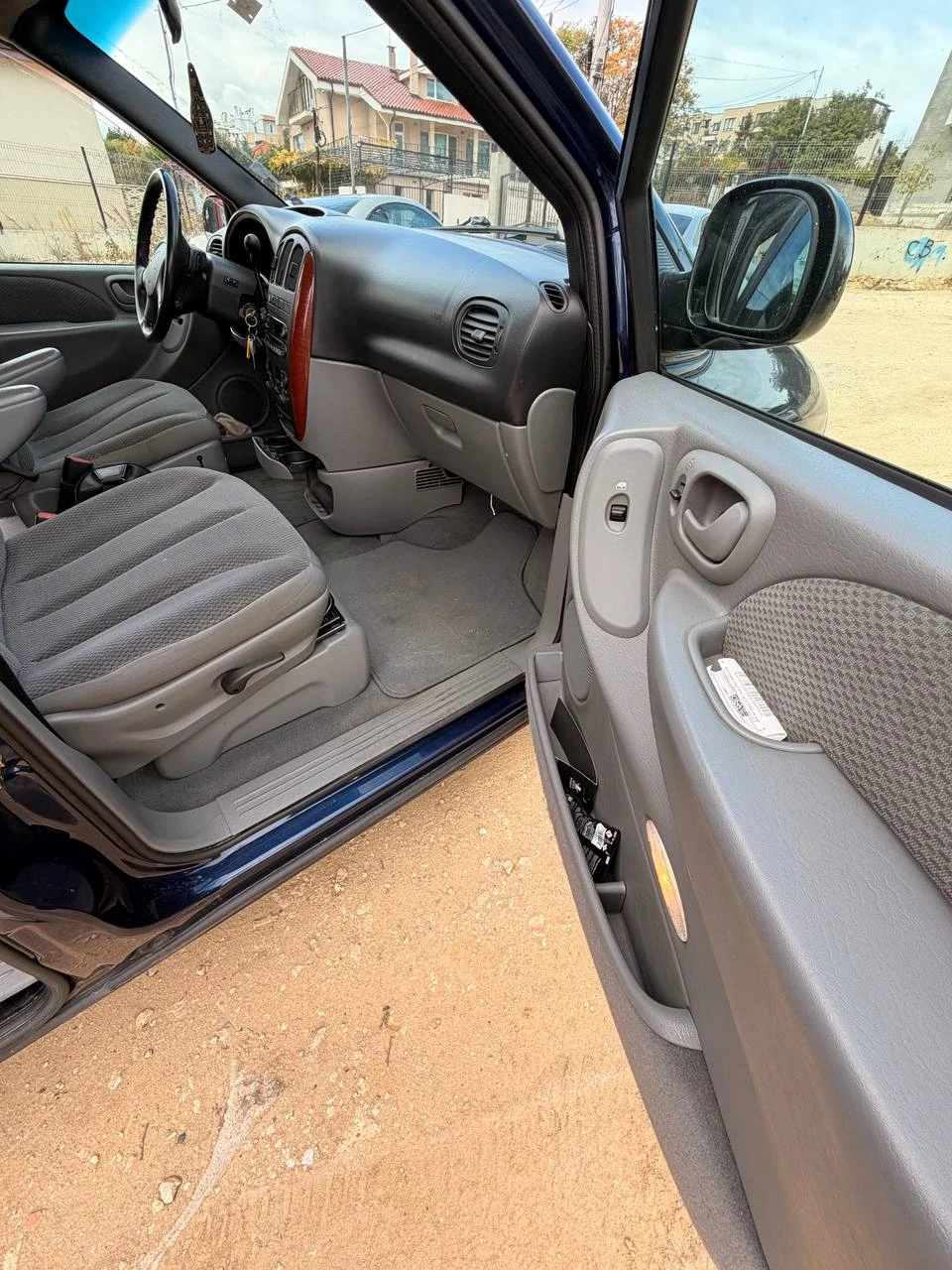 Chrysler Voyager LXCRD, снимка 12 - Автомобили и джипове - 56575159