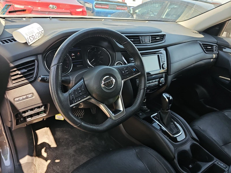 Nissan Rogue SL, снимка 8 - Автомобили и джипове - 48112702