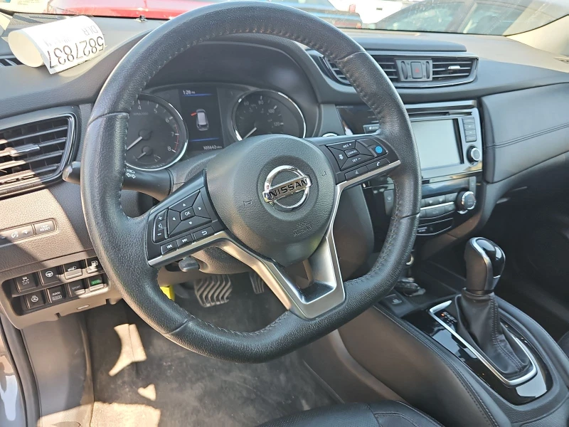 Nissan Rogue SL, снимка 7 - Автомобили и джипове - 48112702