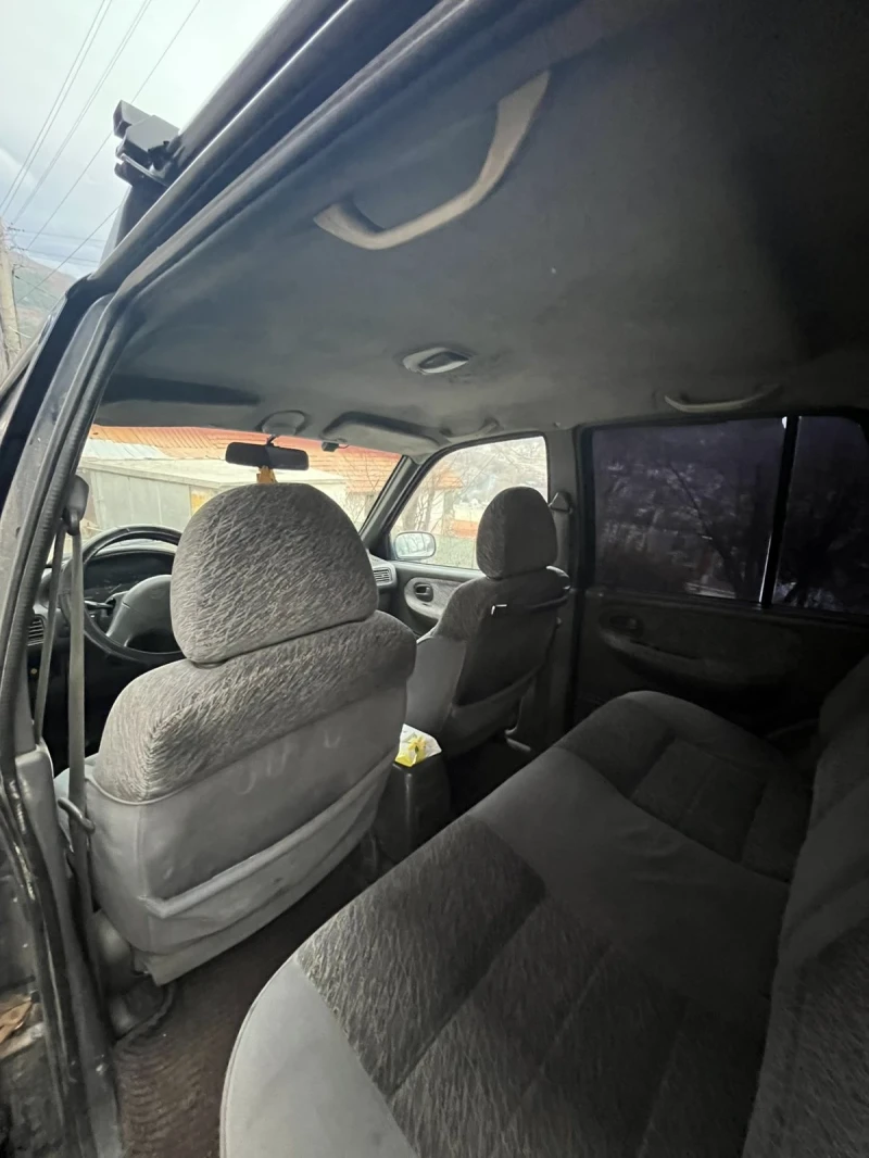 Kia Sportage 2.0 D, снимка 5 - Автомобили и джипове - 50380141