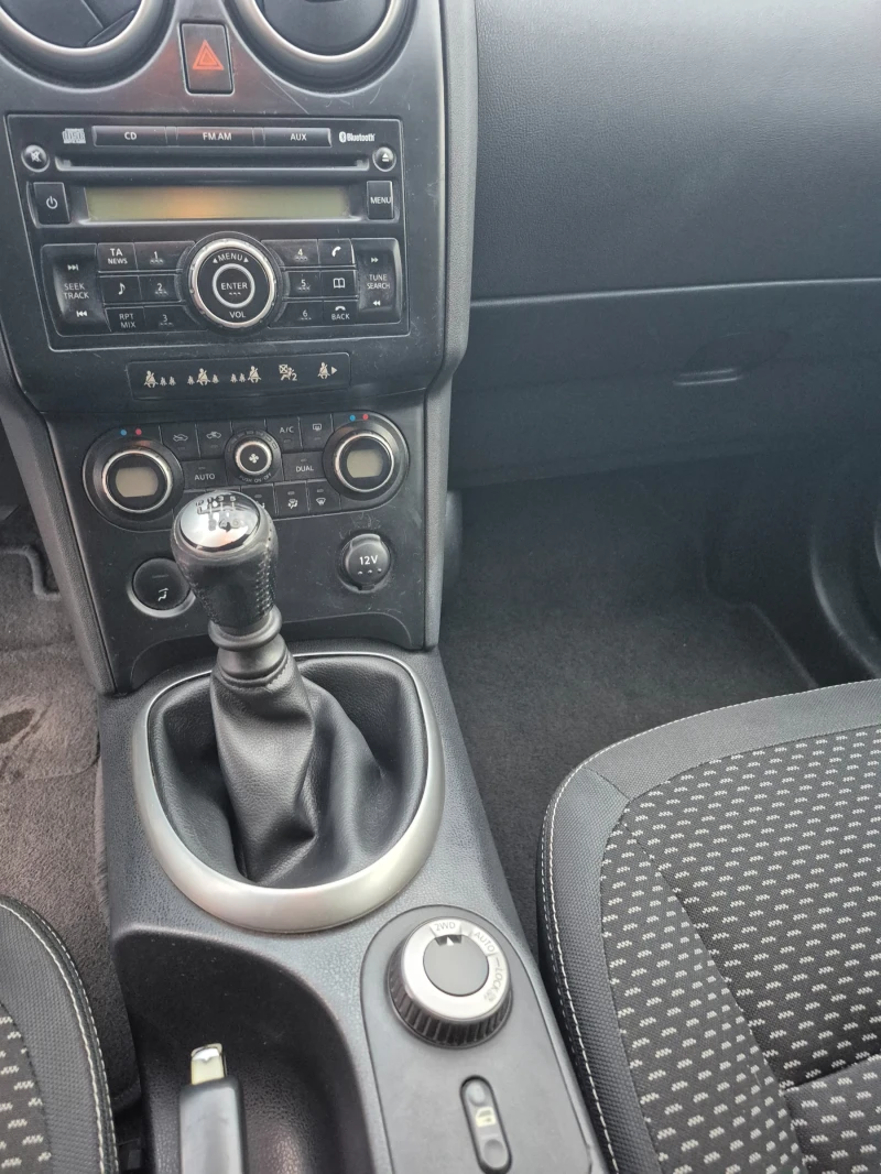 Nissan Qashqai 2.0 газ/бензин 4х4 141к.с , снимка 4 - Автомобили и джипове - 51319206