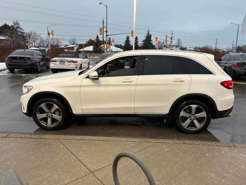 Mercedes-Benz GLC * 300 * CARFAX * ЦЕНА ДО БГ, снимка 3 - Автомобили и джипове - 53053995