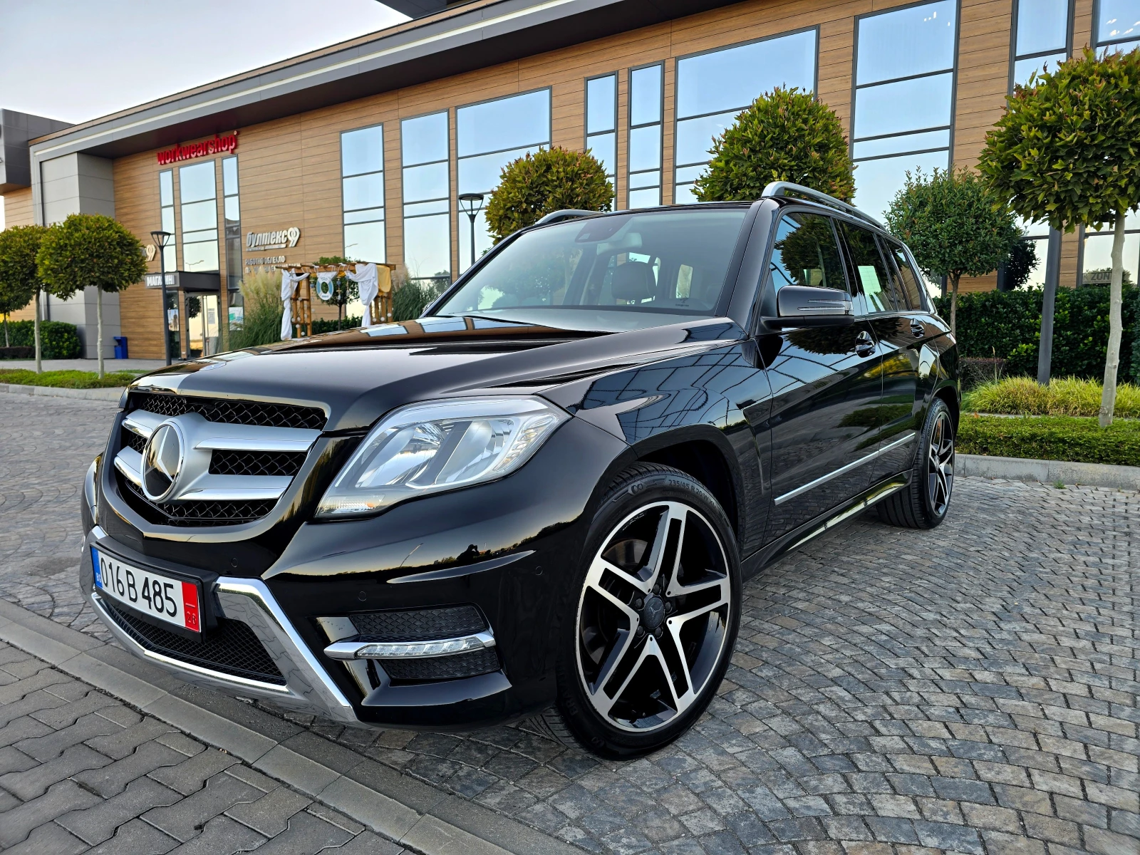 Mercedes-Benz GLK 350CDI 4 MATIC AMG LINE 265KC, снимка 1