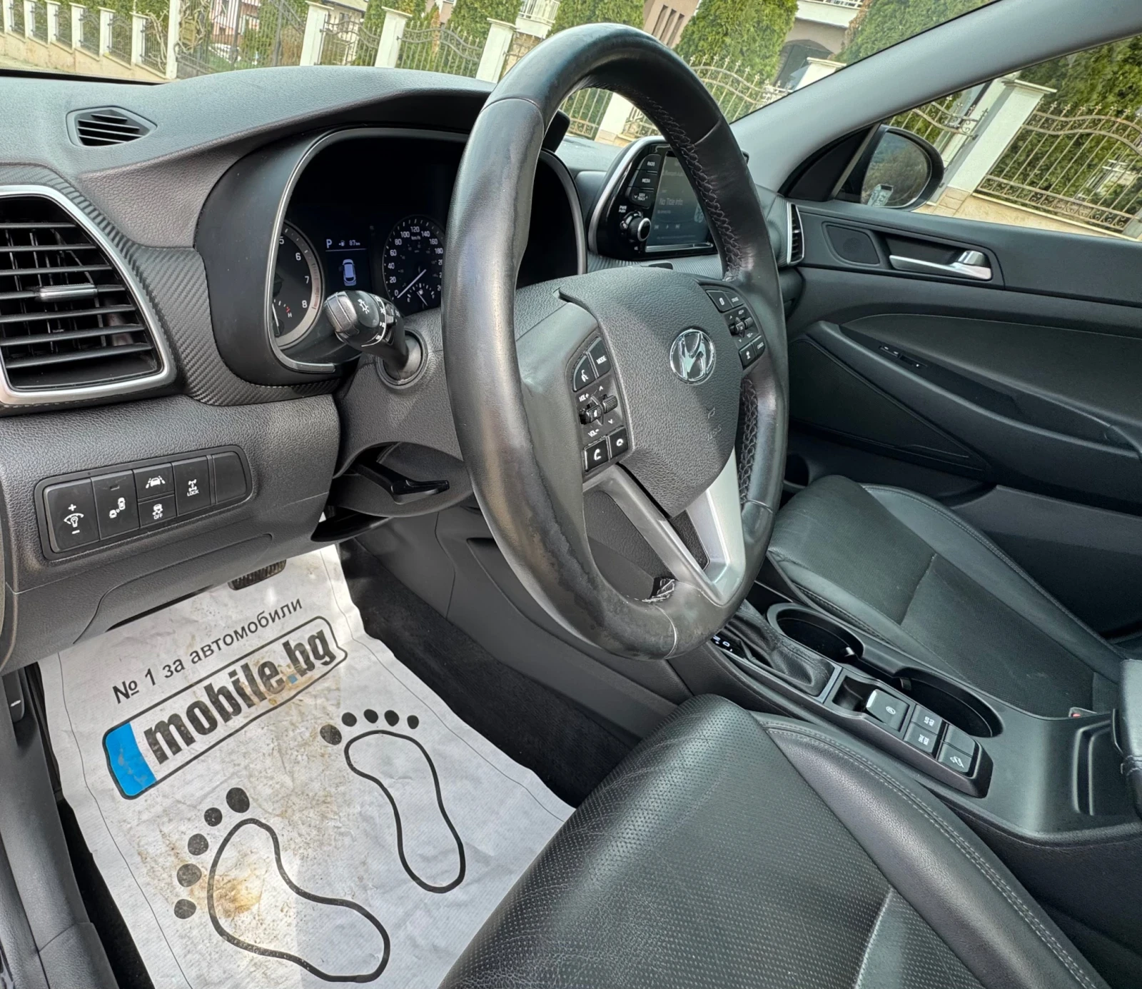 Hyundai Tucson 2.4 4x4 Панорама Кожа Подгрев Дистроник Мъртва точ - изображение 10