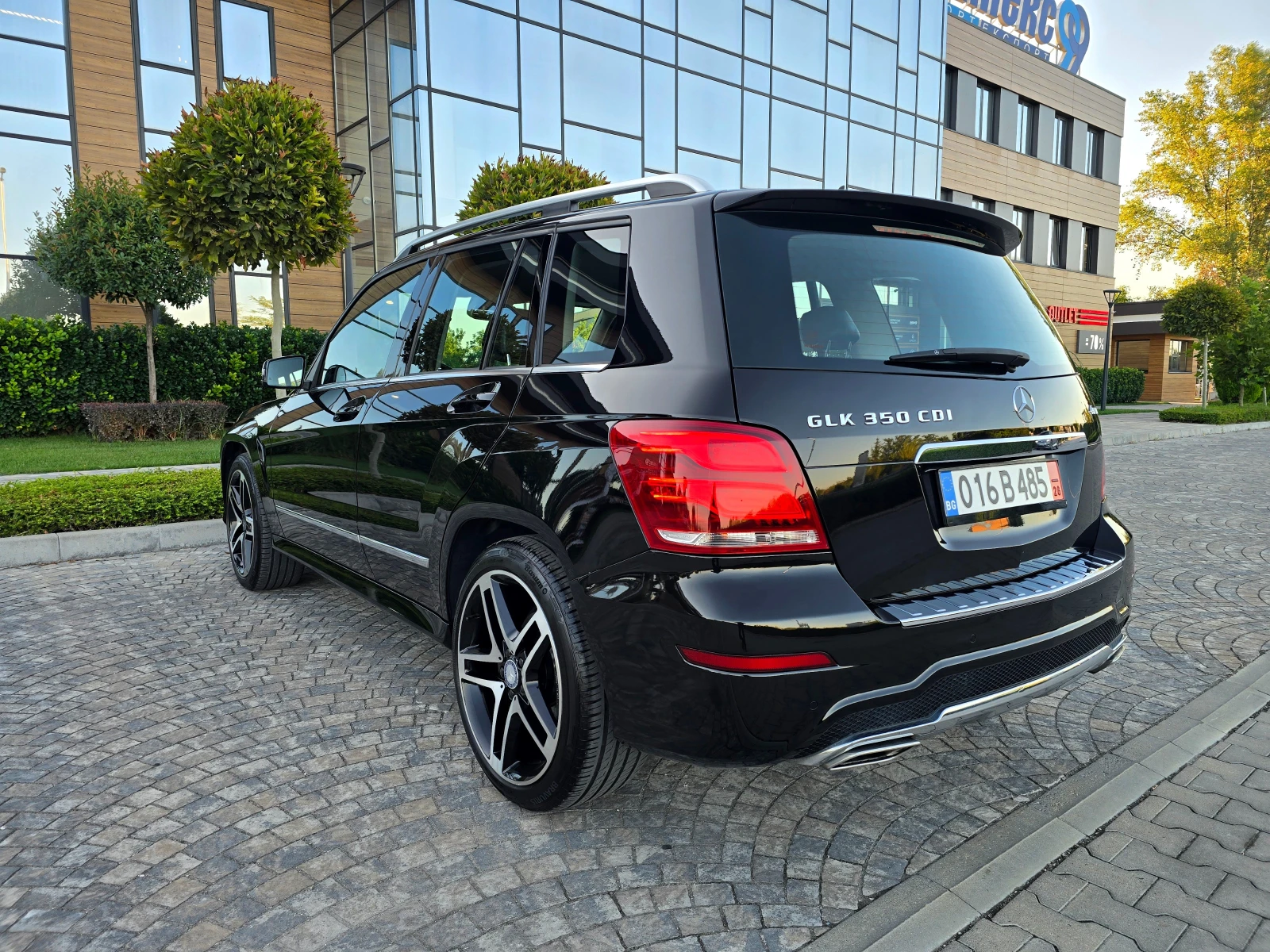 Mercedes-Benz GLK 350CDI 4 MATIC AMG LINE 265KC - изображение 7