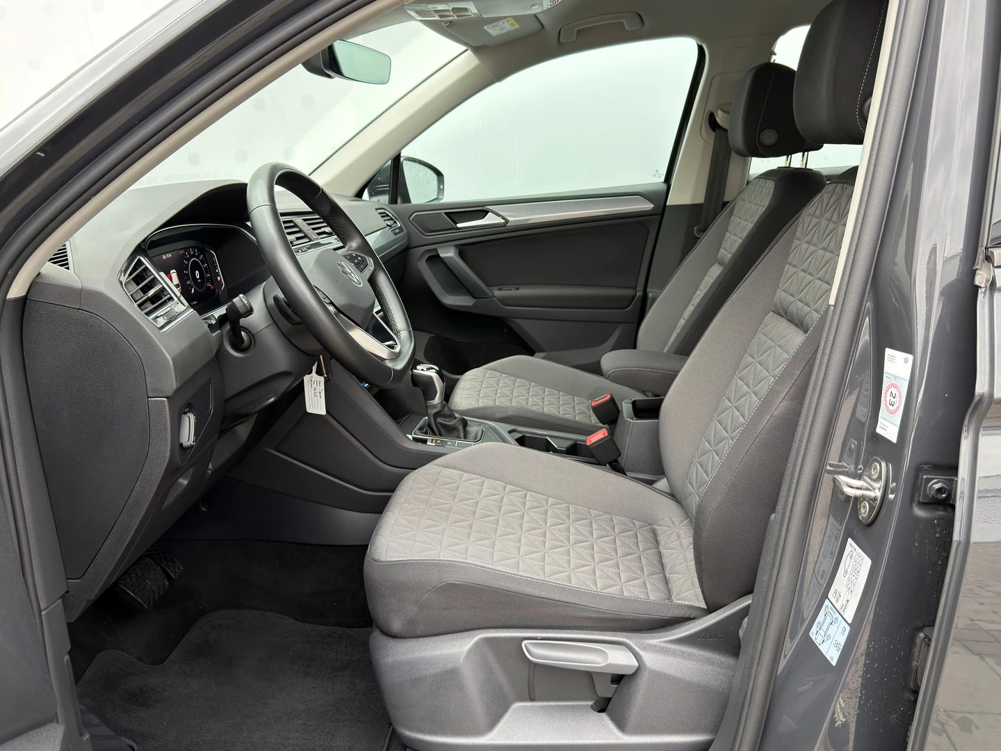 VW Tiguan Elegance 1.4 eHybrid OPF DSG | Mobile.bg � ����������� 6
