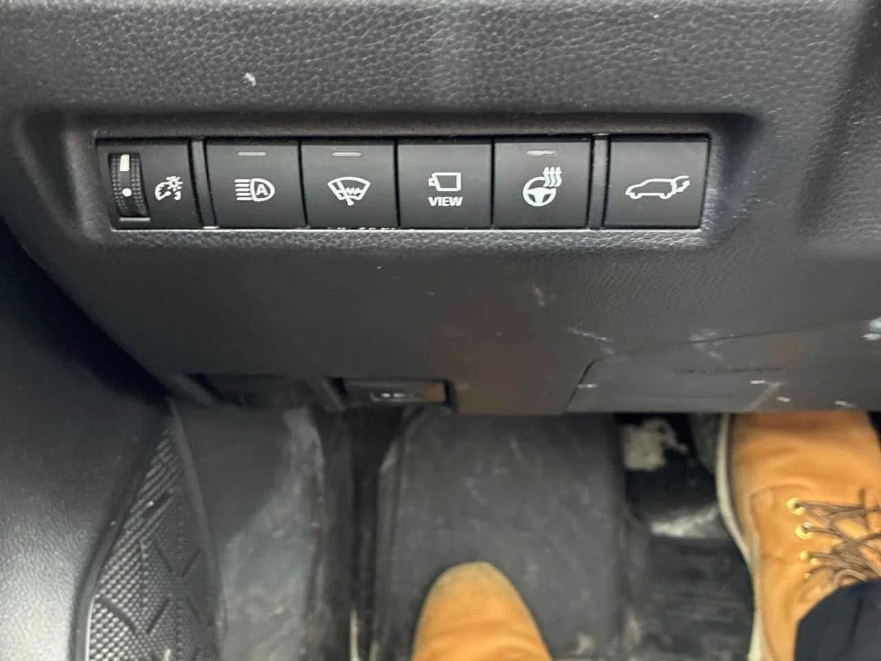 Toyota Rav4 * Limited * CARFAX * ЦЕНА ДО БГ, снимка 16 - Автомобили и джипове - 53997478