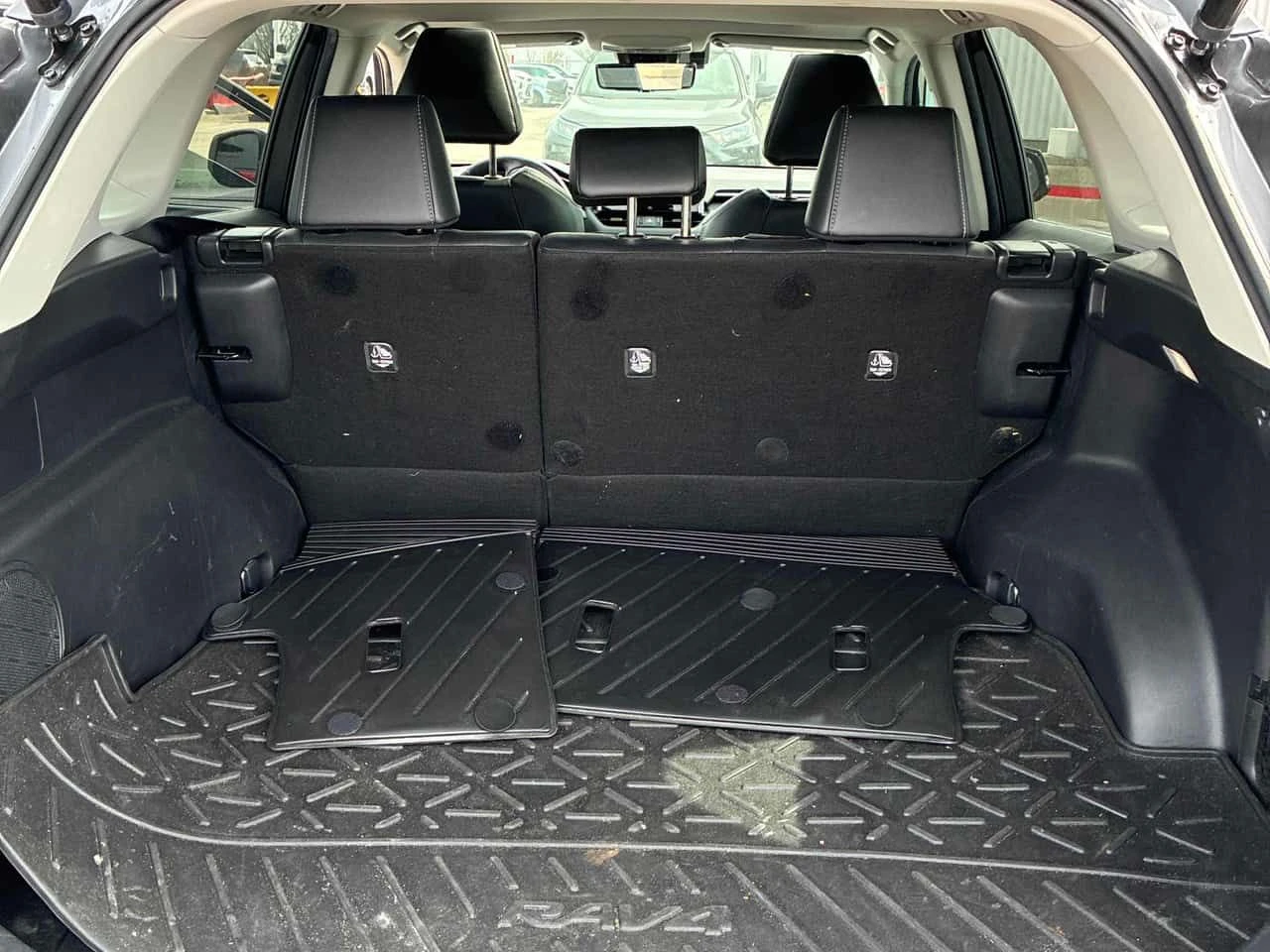 Toyota Rav4 * Limited * CARFAX * ЦЕНА ДО БГ, снимка 13 - Автомобили и джипове - 53997478