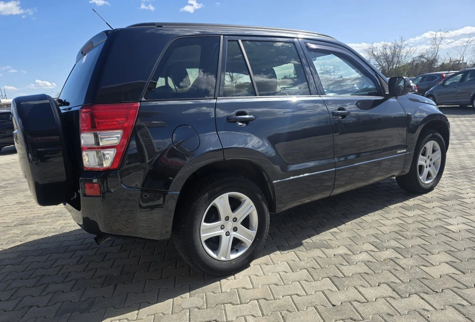 Suzuki Grand vitara 1.9DDIS, снимка 4 - Автомобили и джипове - 54141360