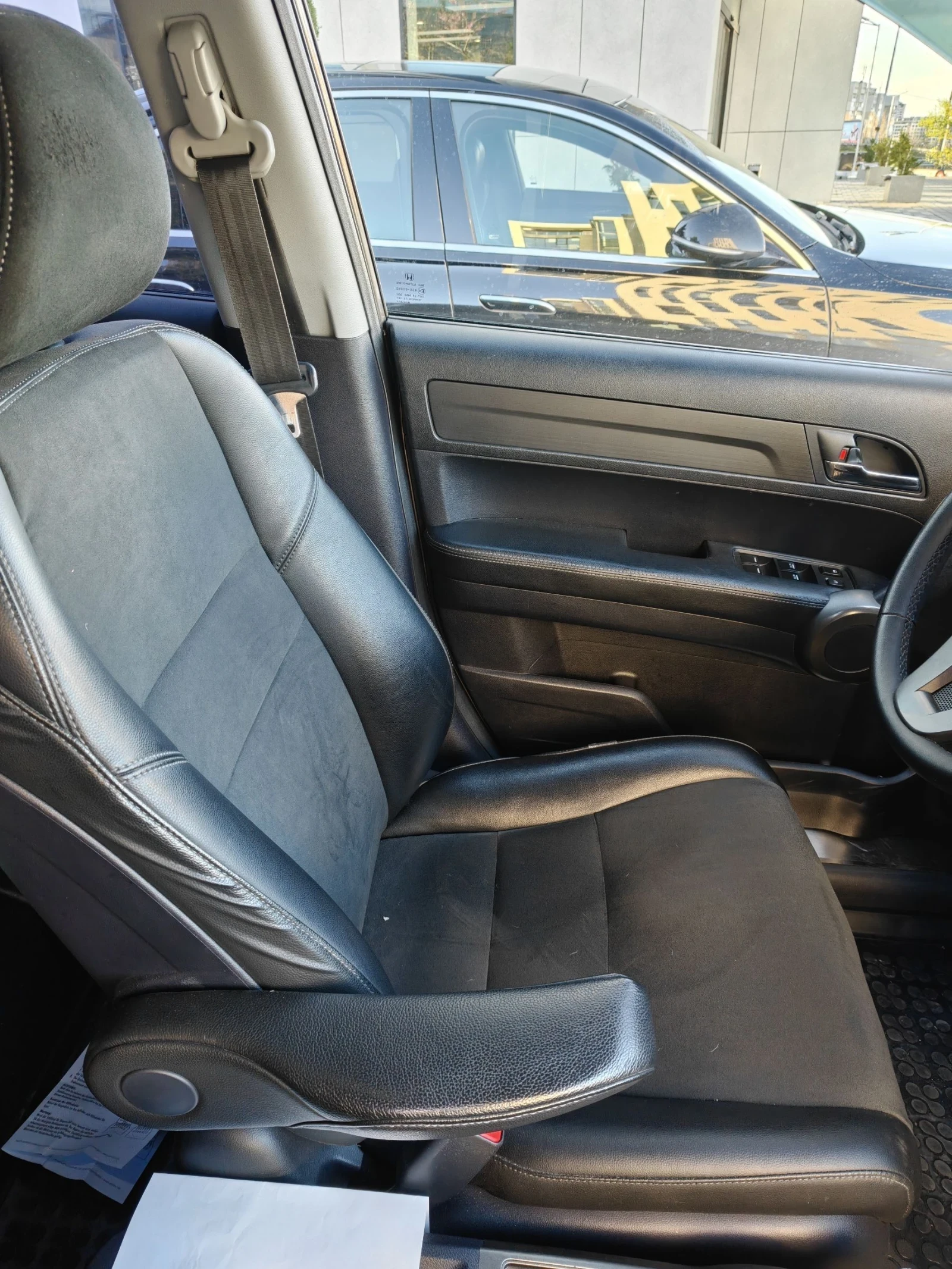 Honda Cr-v, снимка 11 - Автомобили и джипове - 54230082
