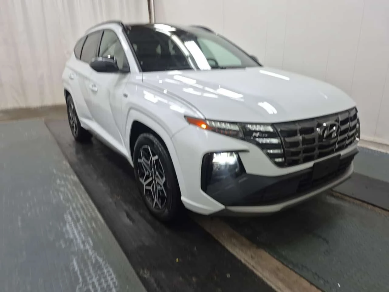 Hyundai Tucson * N LINE * CARFAX * 2 КЛЮЧА * ПАНОРАМА * , снимка 2 - Автомобили и джипове - 54413838