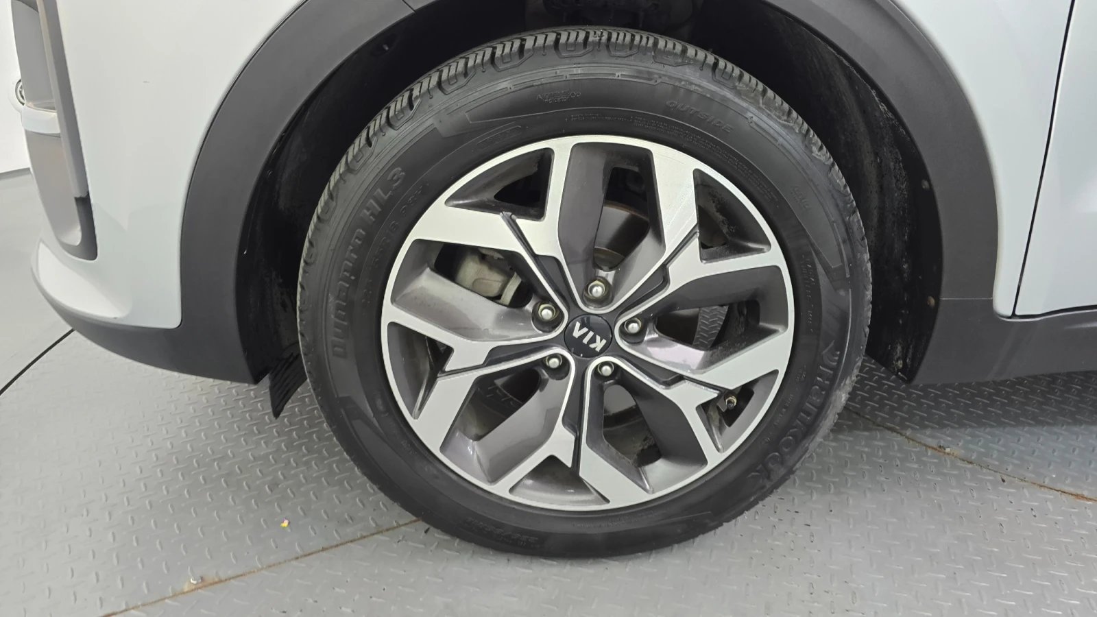 Kia Sportage 2WD | Кожа | Подгрев и Обдухване | Навигация, снимка 3 - Автомобили и джипове - 54812312