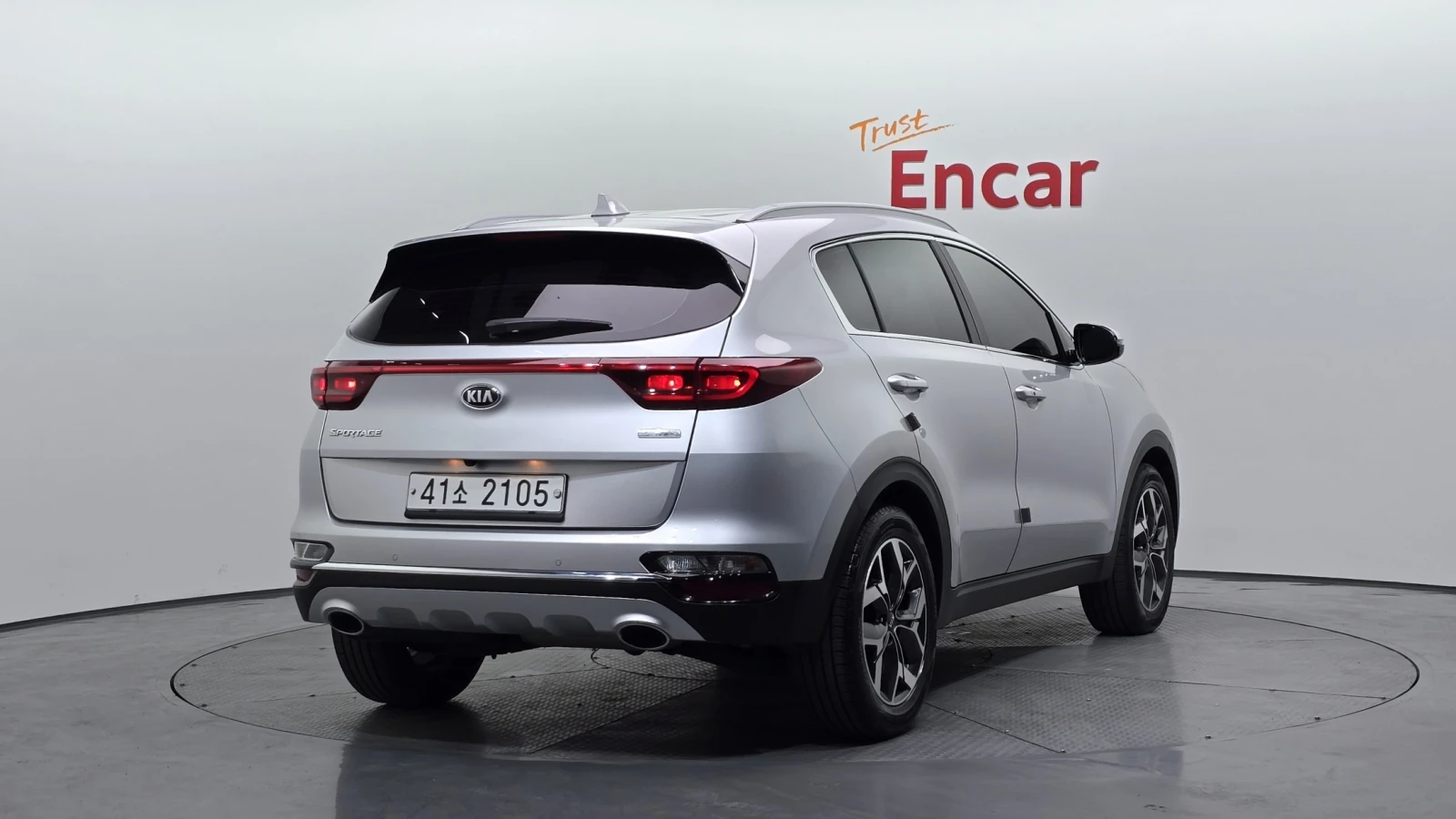 Kia Sportage 2WD | Кожа | Подгрев и Обдухване | Навигация, снимка 2 - Автомобили и джипове - 54812312