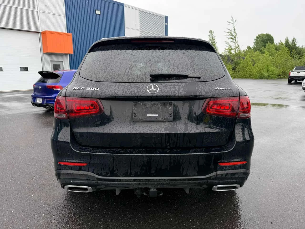 Mercedes-Benz GLC 300 ПОДГРЕВИ * ПАНО * KEYLESS * CARFAX, снимка 4 - Автомобили и джипове - 54964024