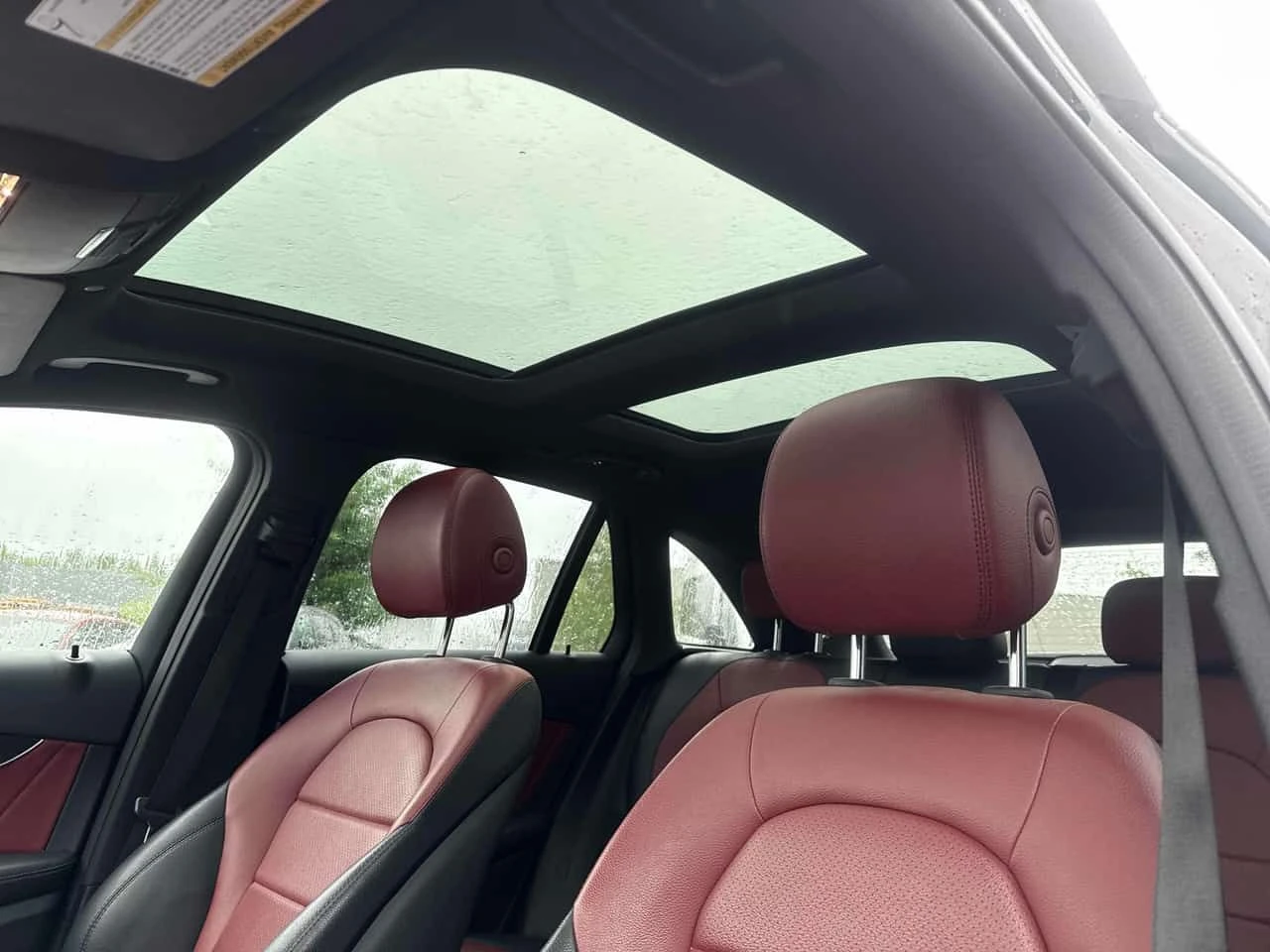 Mercedes-Benz GLC 300 ПОДГРЕВИ * ПАНО * KEYLESS * CARFAX, снимка 11 - Автомобили и джипове - 54964024