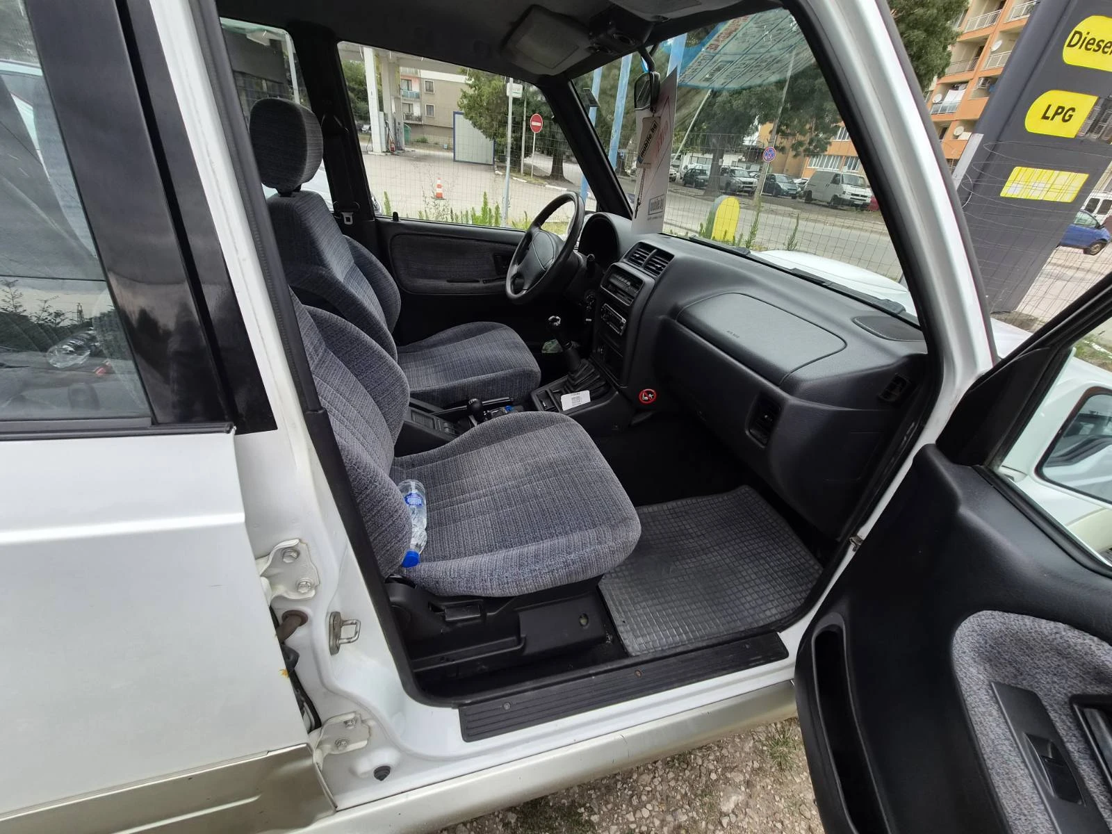 Suzuki Vitara 2.0 TDI, снимка 7 - Автомобили и джипове - 55408955