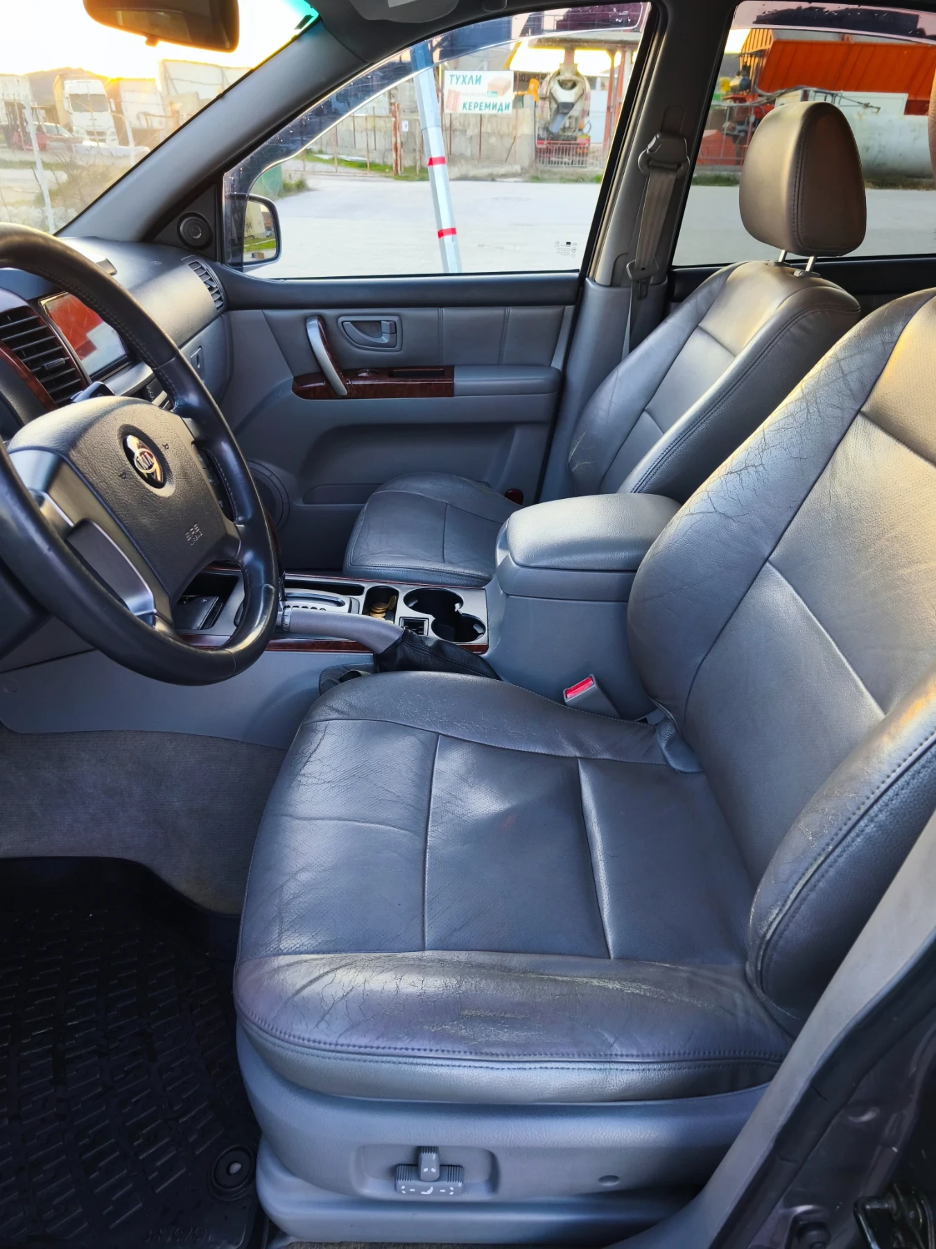 Kia Sorento 2.5crdi, снимка 11 - Автомобили и джипове - 55424798