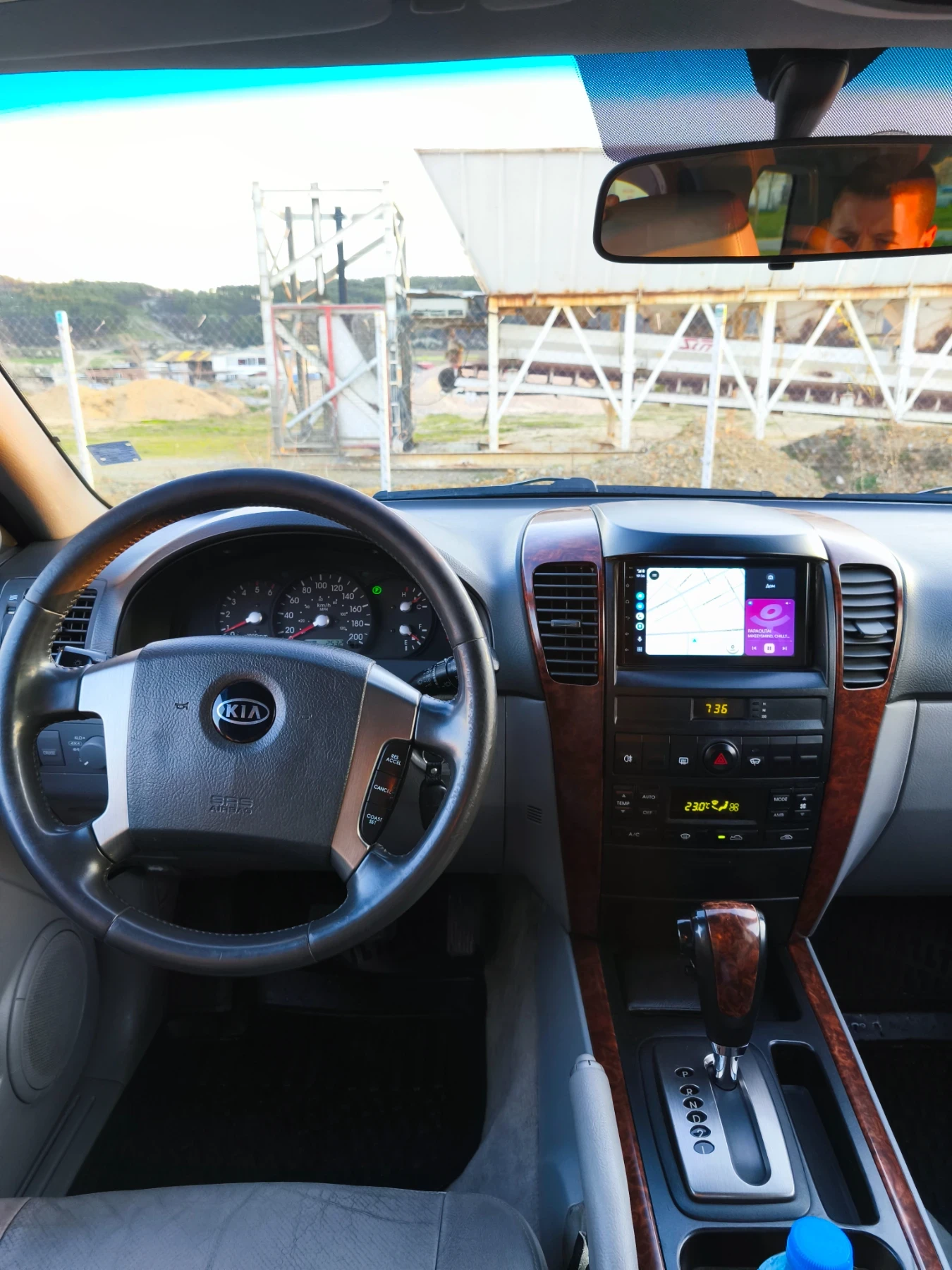 Kia Sorento 2.5crdi, снимка 8 - Автомобили и джипове - 55424798