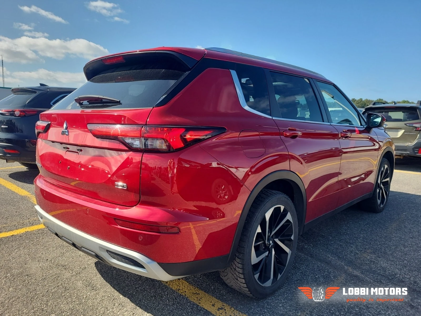Mitsubishi Outlander, снимка 3 - Автомобили и джипове - 56128625