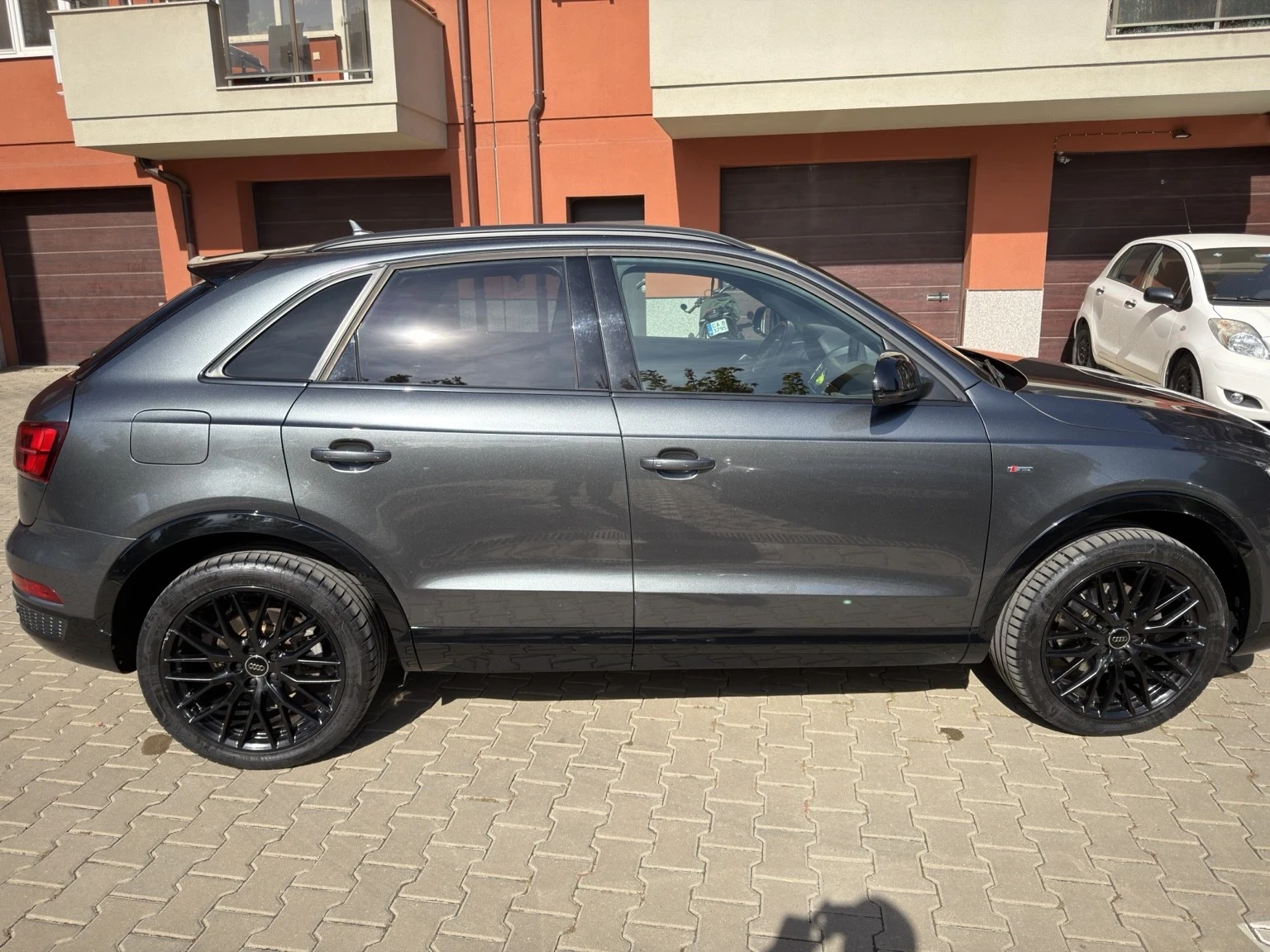 Audi Q3 S line , снимка 2 - Автомобили и джипове - 56413518