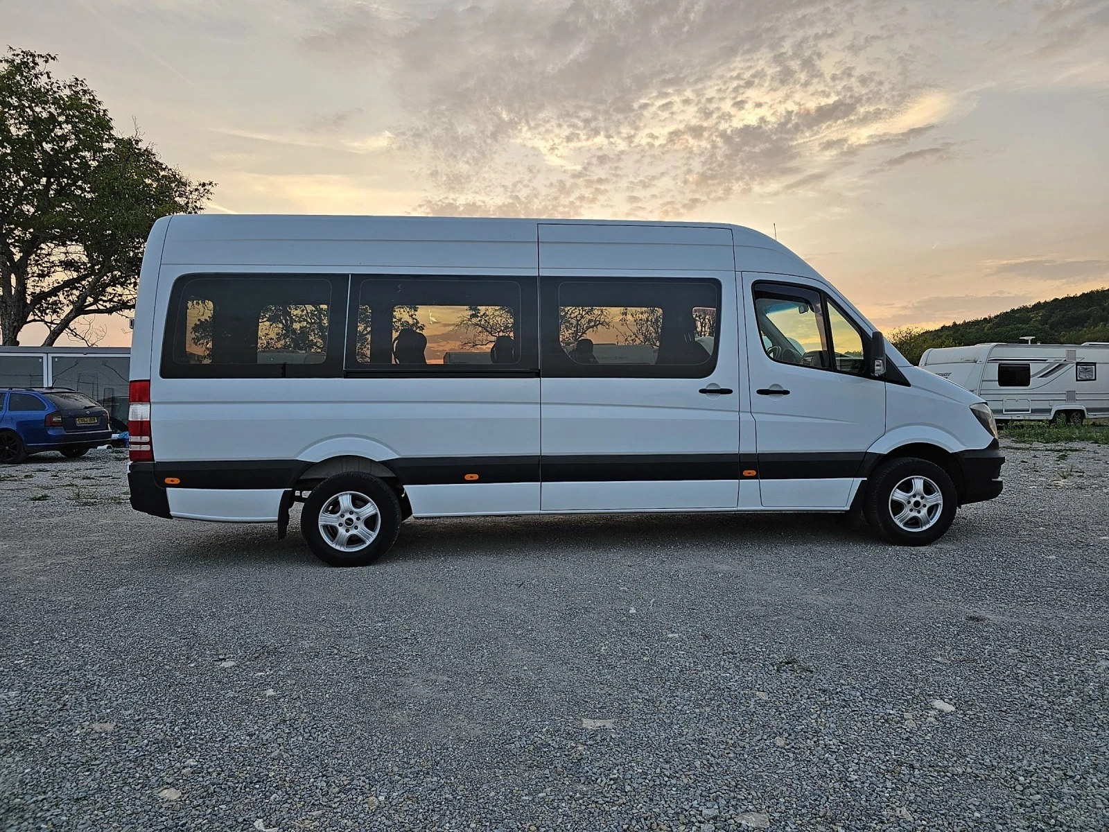 Mercedes-Benz Sprinter 319 3.0 - изображение 5