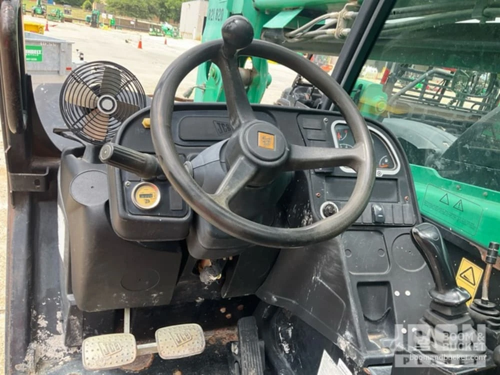 Телескопичен товарач JCB 506-36, снимка 8 - Селскостопанска техника - 54620825